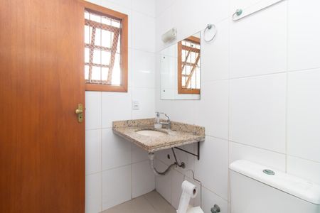Casa de condomínio para alugar com 95m², 3 quartos e 3 vagas Casa de condomínio para alugar com 95m², 3 quartos e 3 vagasBanheiro