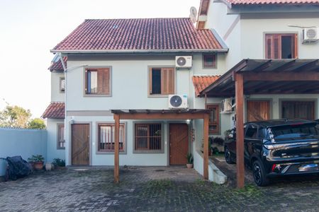 Casa de condomínio para alugar com 95m², 3 quartos e 3 vagas Casa de condomínio para alugar com 95m², 3 quartos e 3 vagasFachada