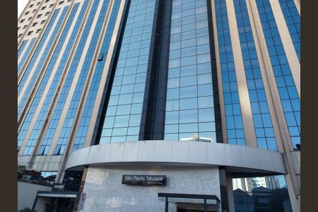 Studio à venda com 28m², 1 quarto e 1 vaga Studio à venda com 28m², 1 quarto e 1 vagaFachada