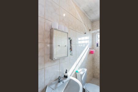 Casa à venda com 463m², 4 quartos e 2 vagas Casa à venda com 463m², 4 quartos e 2 vagasCasa 2 - banheiro