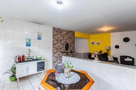 Casa à venda com 463m², 4 quartos e 2 vagas Casa à venda com 463m², 4 quartos e 2 vagasCasa 2 - cozinha