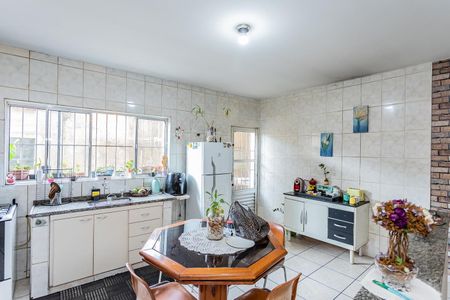 Casa à venda com 463m², 4 quartos e 2 vagas Casa à venda com 463m², 4 quartos e 2 vagasCasa 2 - cozinha