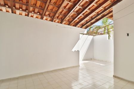 Casa para alugar com 431m², 3 quartos e 2 vagasTerraço