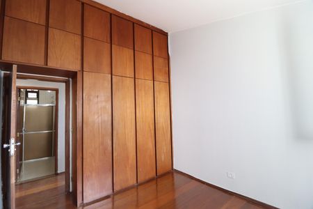 Casa para alugar com 431m², 3 quartos e 2 vagasQuarto 2