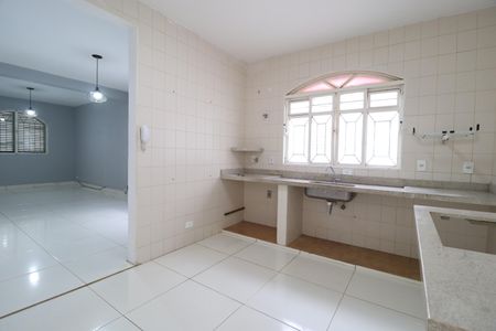 Casa para alugar com 431m², 3 quartos e 2 vagasCozinha