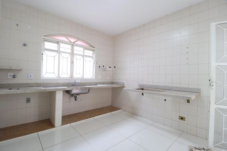 Casa para alugar com 431m², 3 quartos e 2 vagasCozinha