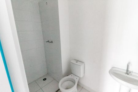 Apartamento à venda com 66m², 2 quartos e 1 vaga Apartamento à venda com 66m², 2 quartos e 1 vagaBanheiro da Suíte