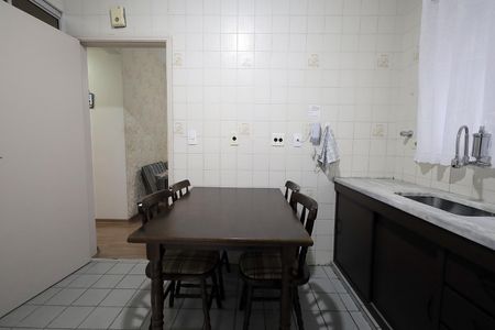 Cozinha de apartamento à venda com 2 quartos, 58m² em Vila Valparaíso, Santo André