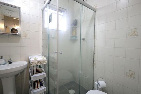 Banheiro de apartamento à venda com 2 quartos, 58m² em Vila Valparaíso, Santo André