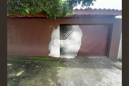 Casa à venda com 133m², 2 quartos e 2 vagas Casa à venda com 133m², 2 quartos e 2 vagasFoto 01