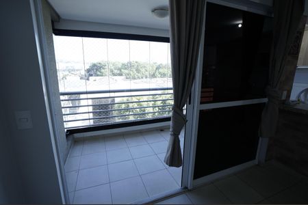 Apartamento para alugar com 67m², 2 quartos e 1 vaga
