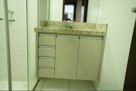 Apartamento para alugar com 67m², 2 quartos e 1 vaga