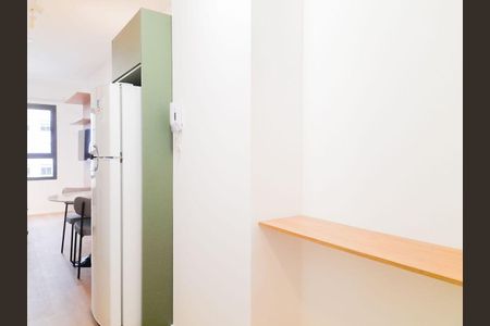 Sala / Quarto de kitnet/studio à venda com 1 quarto, 20m² em Jardim das Acacias, São Paulo