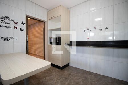 Casa à venda com 400m², 4 quartos e 3 vagasCozinha