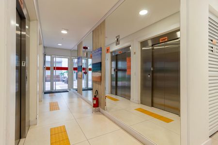 Apartamento para alugar com 40m², 2 quartos e sem vagaHall social