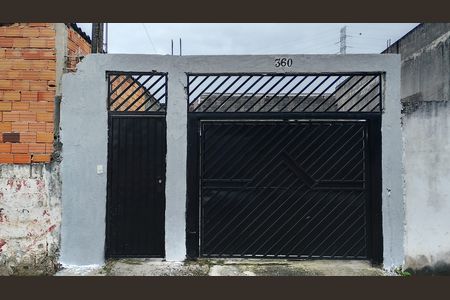 Casa para alugar com 65m², 2 quartos e 4 vagas