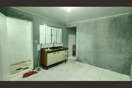 Casa para alugar com 65m², 2 quartos e 4 vagas