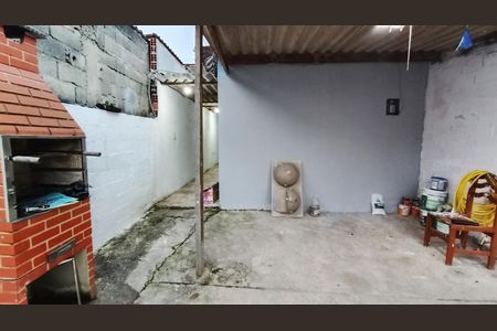 Casa para alugar com 65m², 2 quartos e 4 vagas