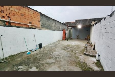 Casa para alugar com 65m², 2 quartos e 4 vagas