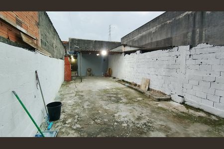 Casa para alugar com 65m², 2 quartos e 4 vagas