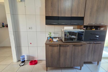 Casa para alugar com 55m², 2 quartos e 2 vagas Casa para alugar com 55m², 2 quartos e 2 vagasCozinha