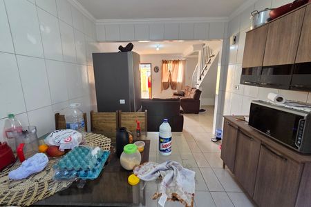 Casa para alugar com 55m², 2 quartos e 2 vagas Casa para alugar com 55m², 2 quartos e 2 vagasCozinha