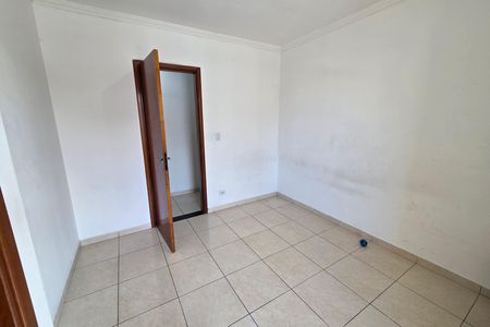 Casa para alugar com 55m², 2 quartos e 2 vagas Casa para alugar com 55m², 2 quartos e 2 vagasSuíte 2