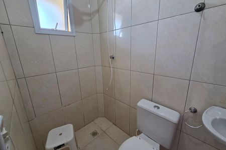 Casa para alugar com 55m², 2 quartos e 2 vagas Casa para alugar com 55m², 2 quartos e 2 vagasBanheiro da Suíte 2
