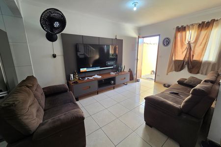 Sala de casa para alugar com 2 quartos, 55m² em Vila Antartica, Praia Grande