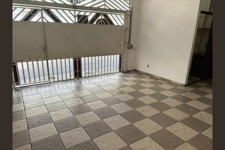 Casa à venda com 2 quartos, 98m² em Vila Santa Terezinha (Zona Norte), São Paulo
