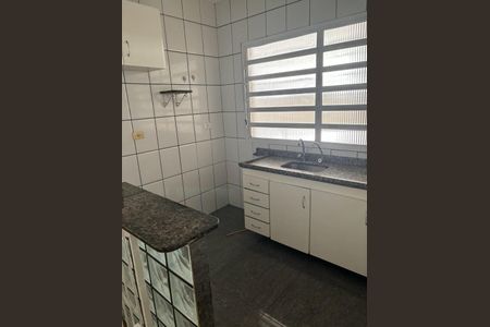 Casa à venda com 2 quartos, 98m² em Vila Santa Terezinha (Zona Norte), São Paulo
