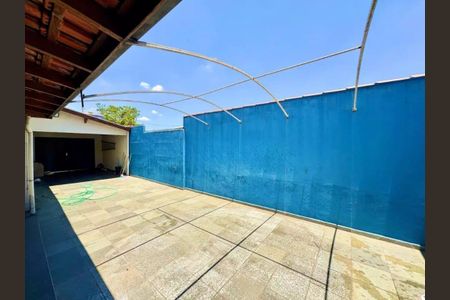 Casa à venda com 186m², 3 quartos e 6 vagas Casa à venda com 186m², 3 quartos e 6 vagasFoto 22