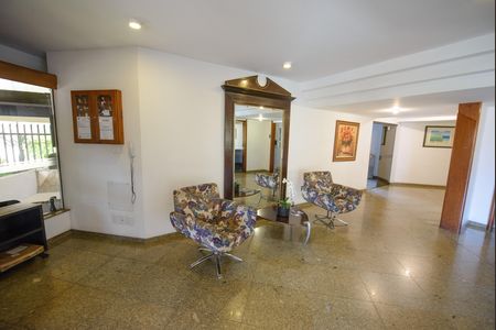 Apartamento para alugar com 250m², 4 quartos e 2 vagasHall de entrada