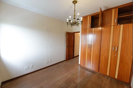 Apartamento para alugar com 250m², 4 quartos e 2 vagasQuarto 2