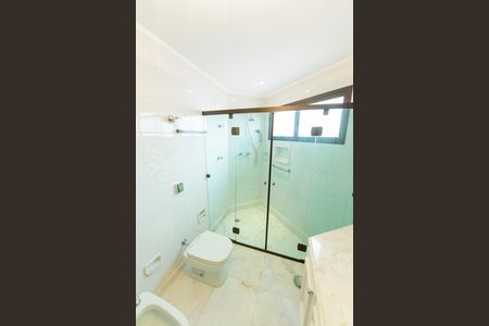 Apartamento para alugar com 250m², 4 quartos e 2 vagasBanheiro da Suíte 1