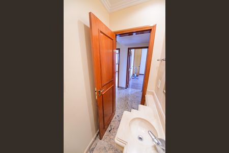 Apartamento para alugar com 250m², 4 quartos e 2 vagasLavabo