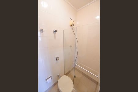 Apartamento para alugar com 250m², 4 quartos e 2 vagasBanheiro de serviço
