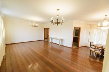 Sala de apartamento para alugar com 4 quartos, 250m² em Jardim das Nações, Taubaté