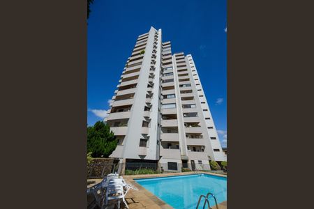 Apartamento para alugar com 250m², 4 quartos e 2 vagasFachada do Prédio