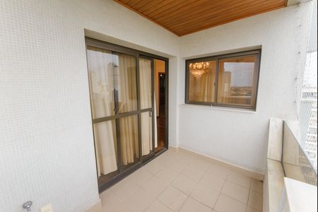 Apartamento para alugar com 250m², 4 quartos e 2 vagasVaranda da Sala
