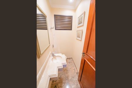 Apartamento para alugar com 250m², 4 quartos e 2 vagasLavabo