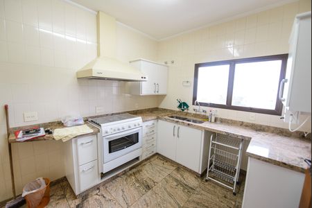 Apartamento para alugar com 250m², 4 quartos e 2 vagasCozinha