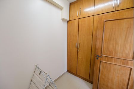 Apartamento para alugar com 250m², 4 quartos e 2 vagasQuarto de Serviço