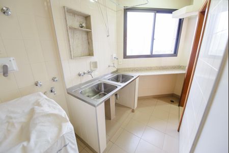 Apartamento para alugar com 250m², 4 quartos e 2 vagasÁrea de Serviço