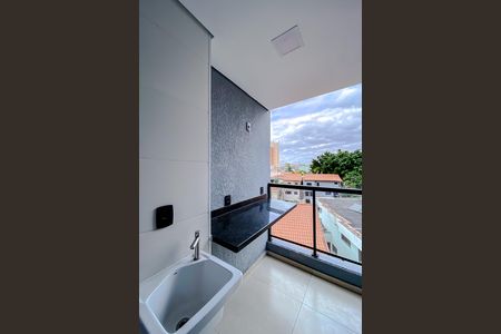 Apartamento à venda com 37m², 2 quartos e 1 vaga Apartamento à venda com 37m², 2 quartos e 1 vagaVaranda
