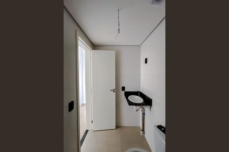 Apartamento à venda com 37m², 2 quartos e 1 vaga Apartamento à venda com 37m², 2 quartos e 1 vagaBanheiro