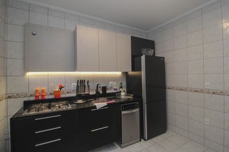 Apartamento à venda com 104m², 3 quartos e sem vaga Apartamento à venda com 104m², 3 quartos e sem vagaCozinha