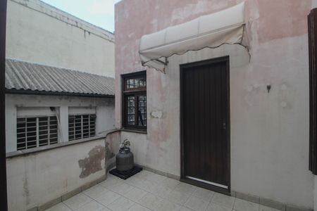 Apartamento à venda com 104m², 3 quartos e sem vaga Apartamento à venda com 104m², 3 quartos e sem vagaVaranda
