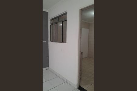 Sala de casa para alugar com 2 quartos, 39m² em Jardim Alzira Franco, Santo André