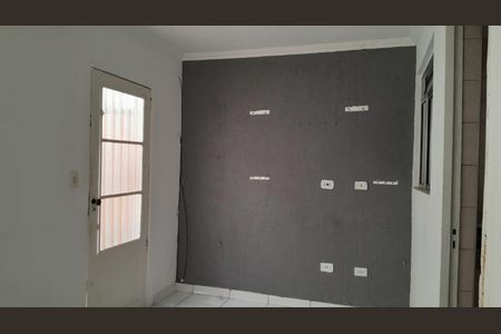 Sala de casa para alugar com 2 quartos, 39m² em Jardim Alzira Franco, Santo André